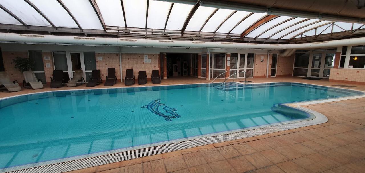 Ferienwohnung Sunset Wellness Apartman Zalakaros Exterior foto